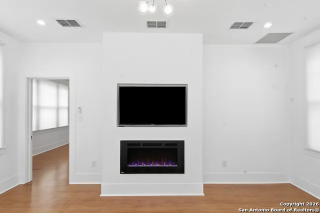 524 Getty Uvalde, TX 78801