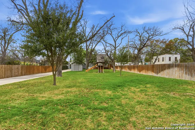 524 Getty Uvalde, TX 78801