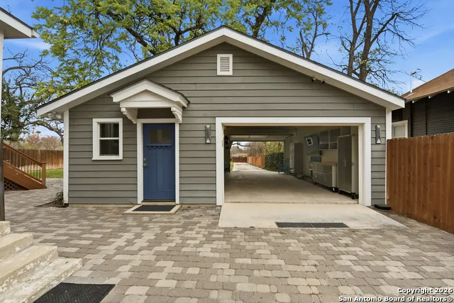 524 Getty Uvalde, TX 78801