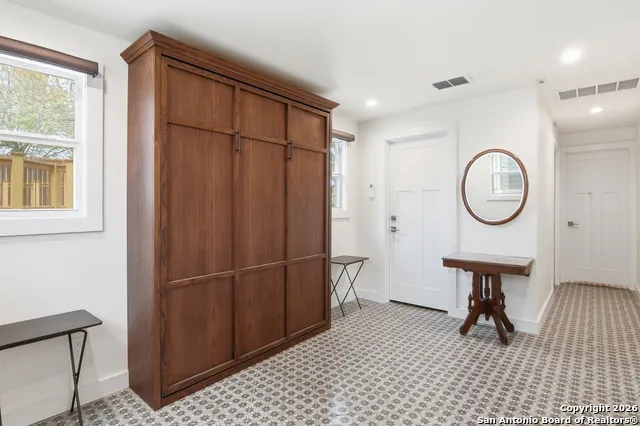 524 Getty Uvalde, TX 78801