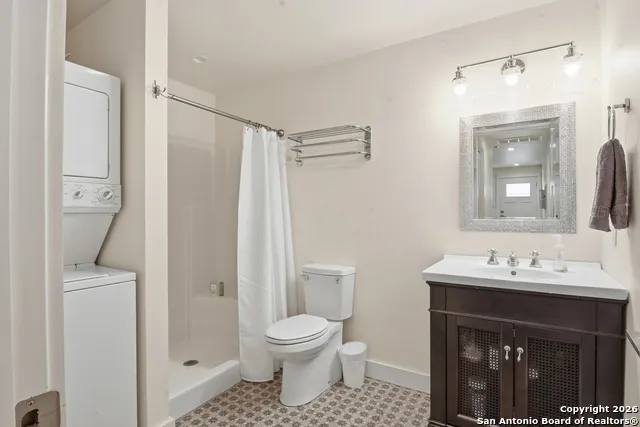524 Getty Uvalde, TX 78801