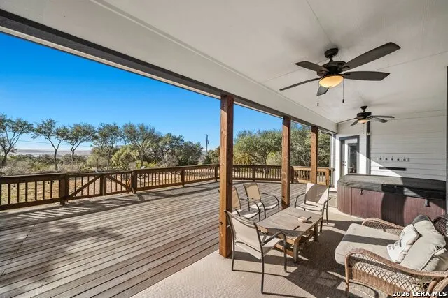 852 Crossbow Canyon Lake, TX 78133