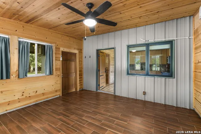 1892 Thunder Creek Rd Utopia, TX 78884