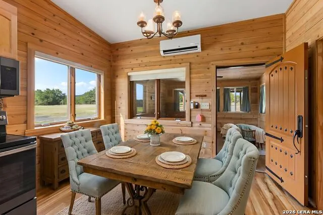 1892 Thunder Creek Rd Utopia, TX 78884