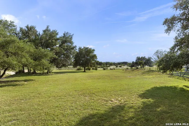 1892 Thunder Creek Rd Utopia, TX 78884
