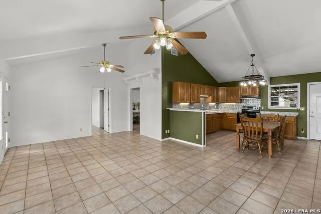 1892 Thunder Creek Rd Utopia, TX 78884