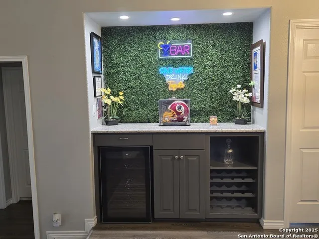 8715 Post Oak San Antonio, TX 78217