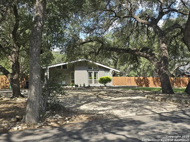 8715 Post Oak San Antonio, TX 78217