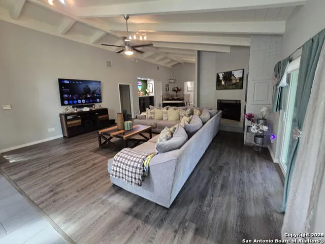 8715 Post Oak San Antonio, TX 78217