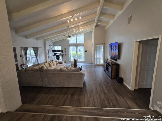 8715 Post Oak San Antonio, TX 78217