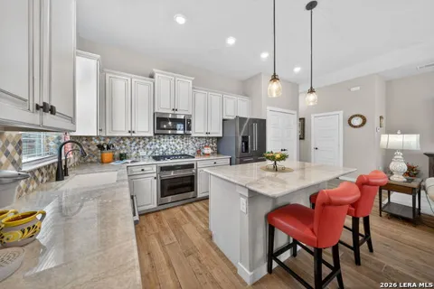 5843 Whitby #11