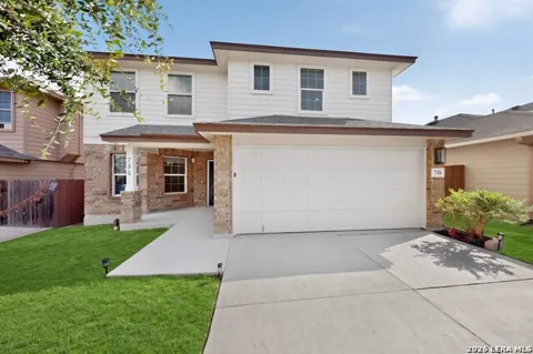 735 Pelican Point