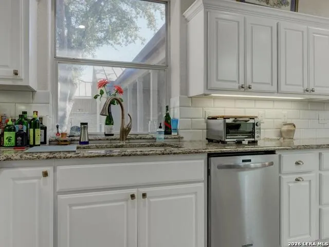 10 Bryanston San Antonio, TX 78218