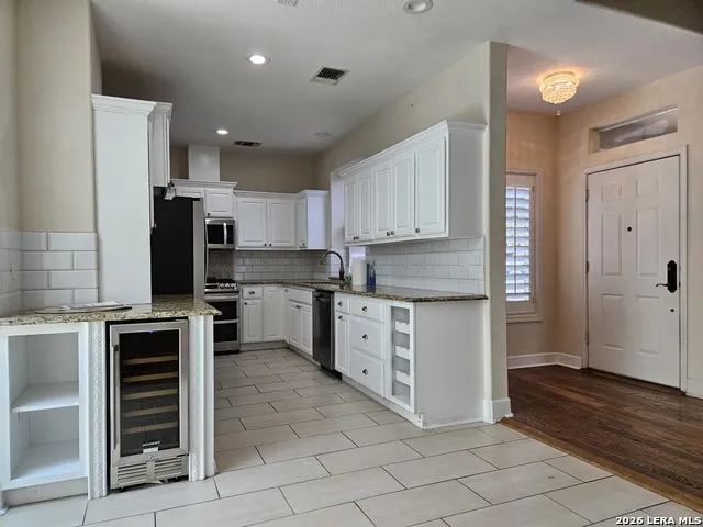 10 Bryanston San Antonio, TX 78218
