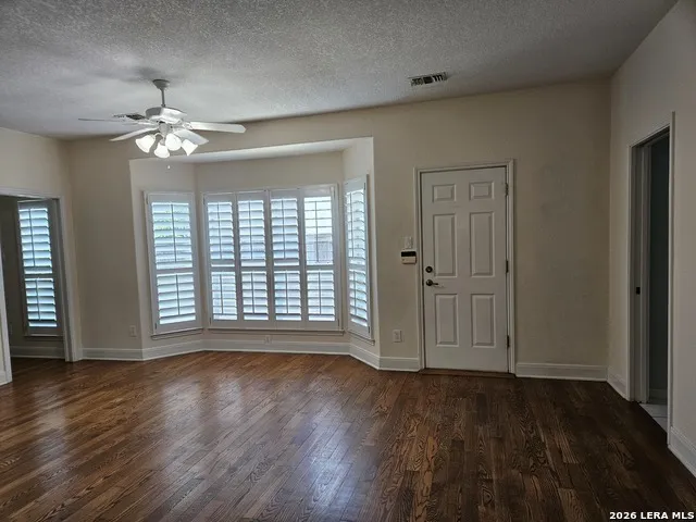 10 Bryanston San Antonio, TX 78218
