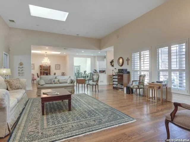 10 Bryanston San Antonio, TX 78218