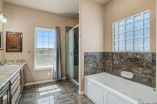 1005 County Road 678 Natalia, TX 78059