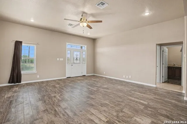 1005 County Road 678 Natalia, TX 78059