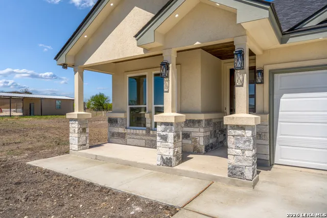 12623 Toro Drive Atascosa, TX 78002