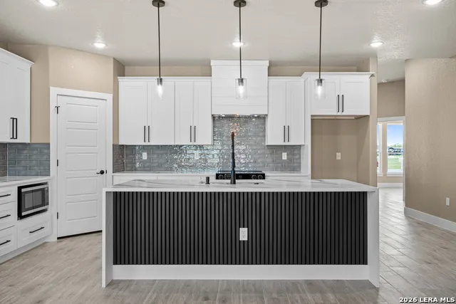 12623 Toro Drive Atascosa, TX 78002