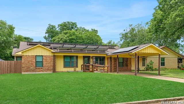 105 Scott Ave Universal City, TX 78148