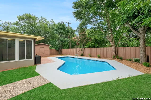 105 Scott Ave Universal City, TX 78148