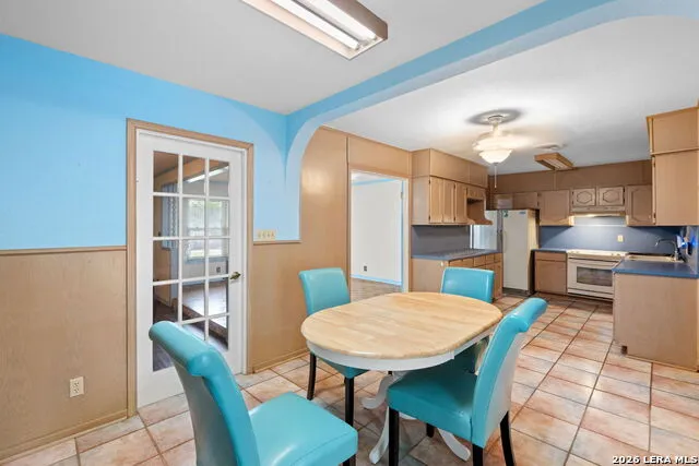 105 Scott Ave Universal City, TX 78148