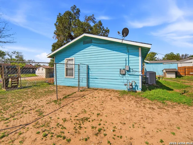 179 Howle Ave San Antonio, TX 78223