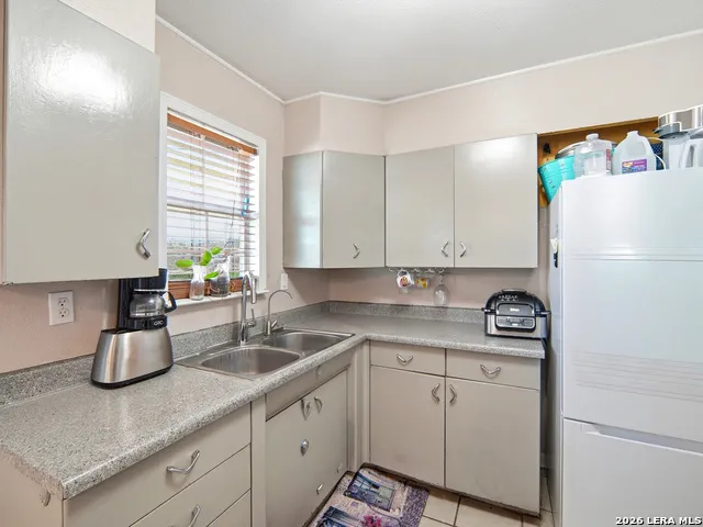 179 Howle Ave San Antonio, TX 78223