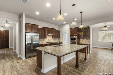 1082 Cedar Glen Dr
