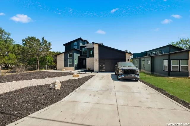 1318 Mountain Top Loop Canyon Lake, TX 78133