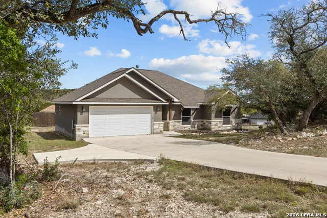 1361 Yaupon Fischer, TX 78623
