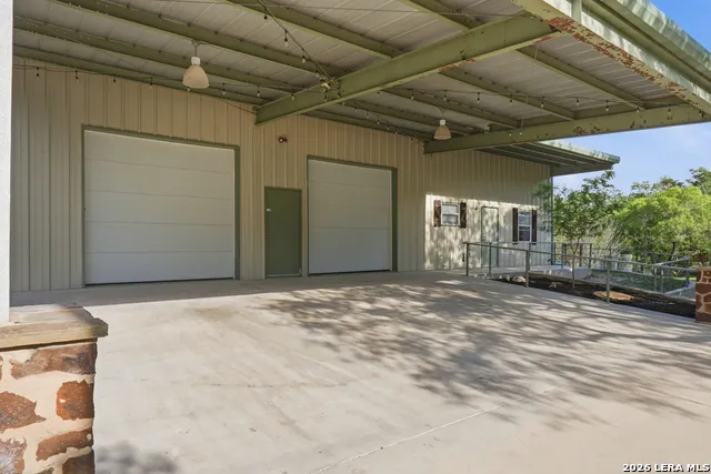 10130 Obrien Atascosa, TX 78002