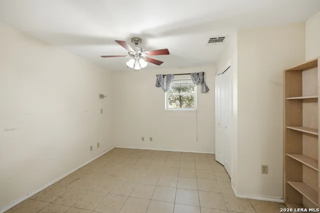 10130 Obrien Atascosa, TX 78002