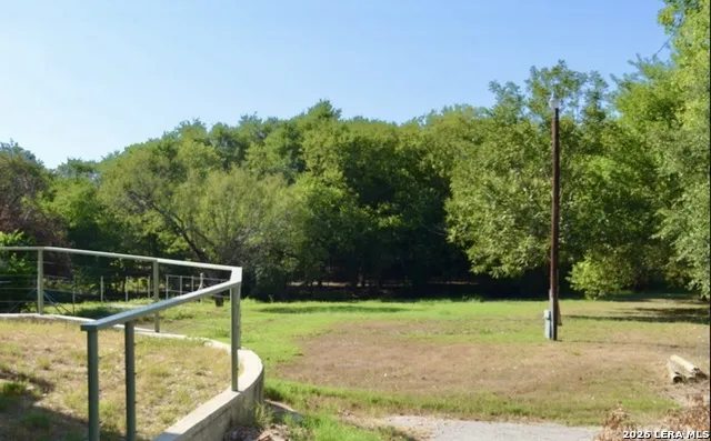 10130 Obrien Atascosa, TX 78002