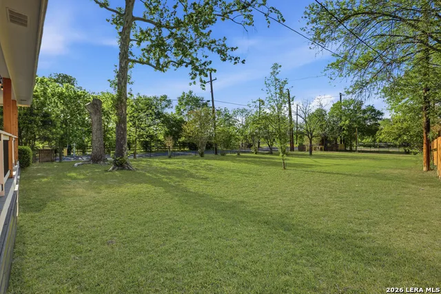 10130 Obrien Atascosa, TX 78002