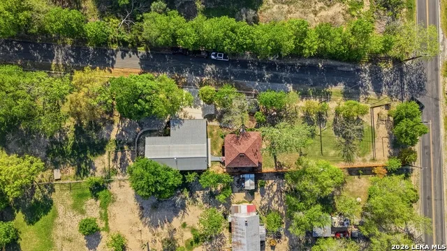 10130 Obrien Atascosa, TX 78002