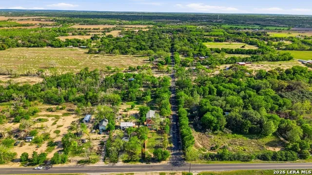 10130 Obrien Atascosa, TX 78002