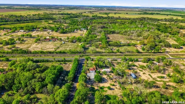 10130 Obrien Atascosa, TX 78002