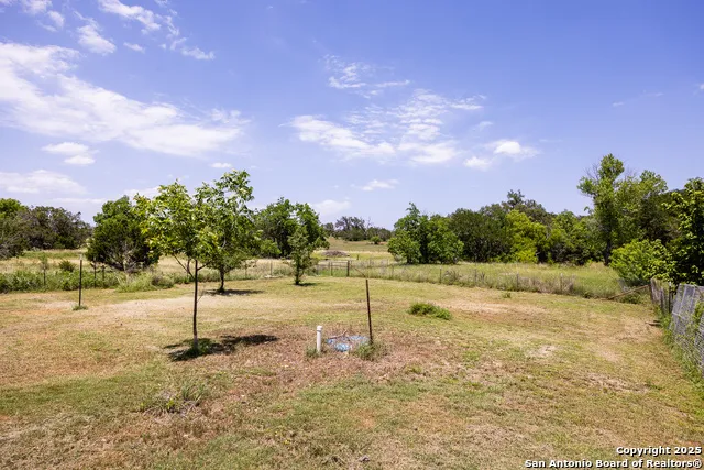 904 State Highway 173 Bandera, TX 78003