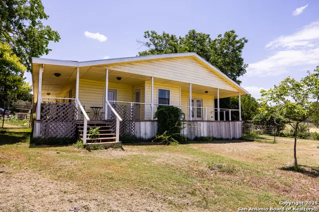 904 State Highway 173 Bandera, TX 78003