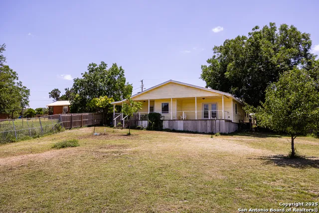904 State Highway 173 Bandera, TX 78003