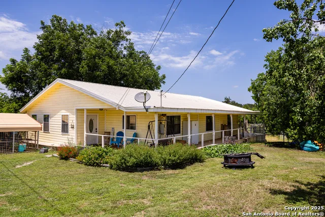 904 State Highway 173 Bandera, TX 78003