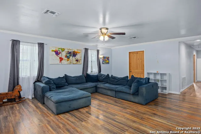 904 State Highway 173 Bandera, TX 78003