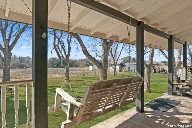 15285 skaggs Atascosa, TX 78002
