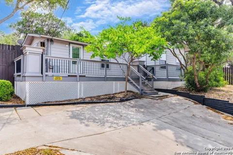 259 Park Dr