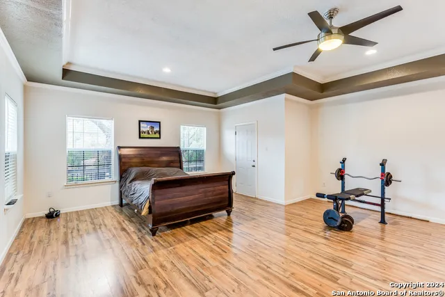259 Park Dr Lakehills, TX 78063