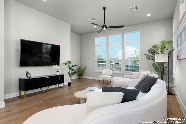 110 Playmoor San Antonio, TX 78210