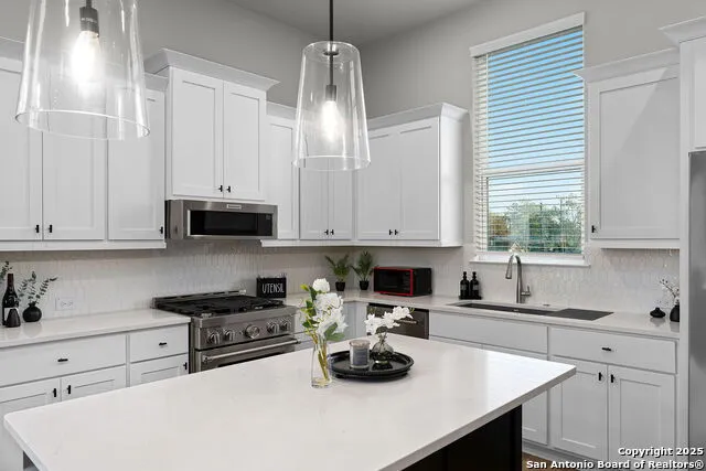 110 Playmoor San Antonio, TX 78210