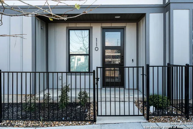 110 Playmoor San Antonio, TX 78210